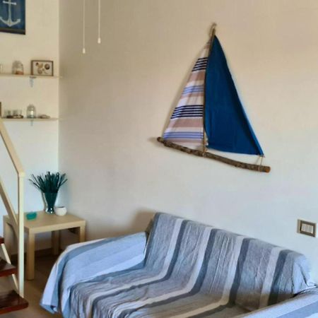 Welcoming Holiday Home In Villasimius With Parking Екстериор снимка